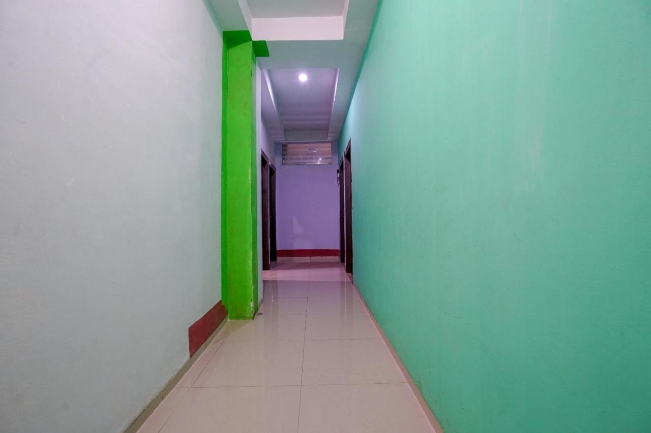 Oyo 1495 Hotel Lendosis 巨港 外观 照片