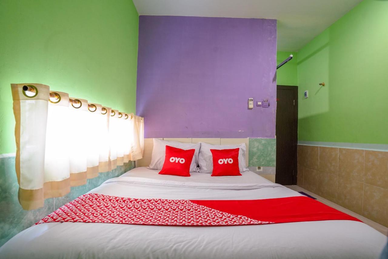 Oyo 1495 Hotel Lendosis 巨港 外观 照片