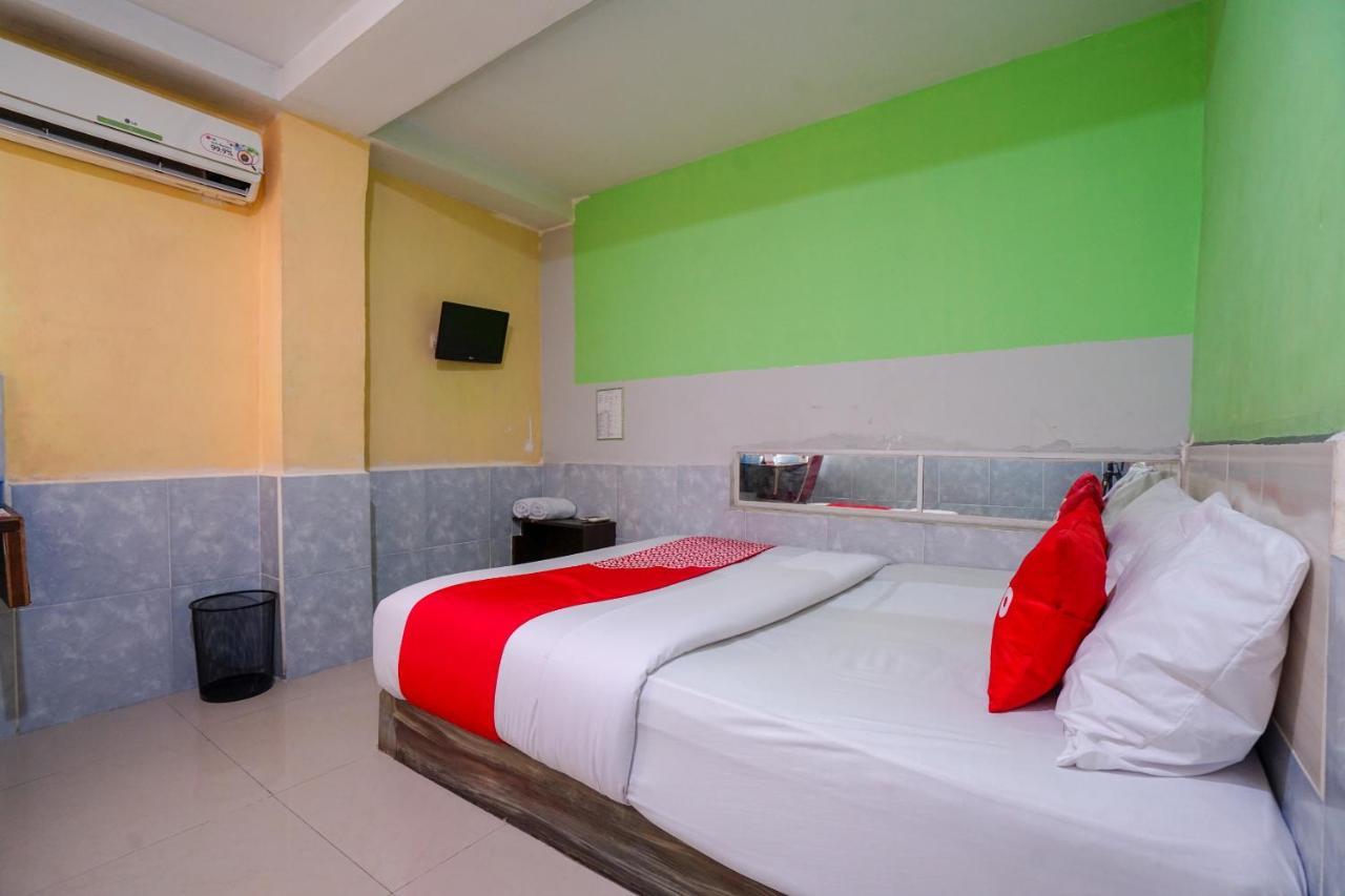 Oyo 1495 Hotel Lendosis 巨港 外观 照片