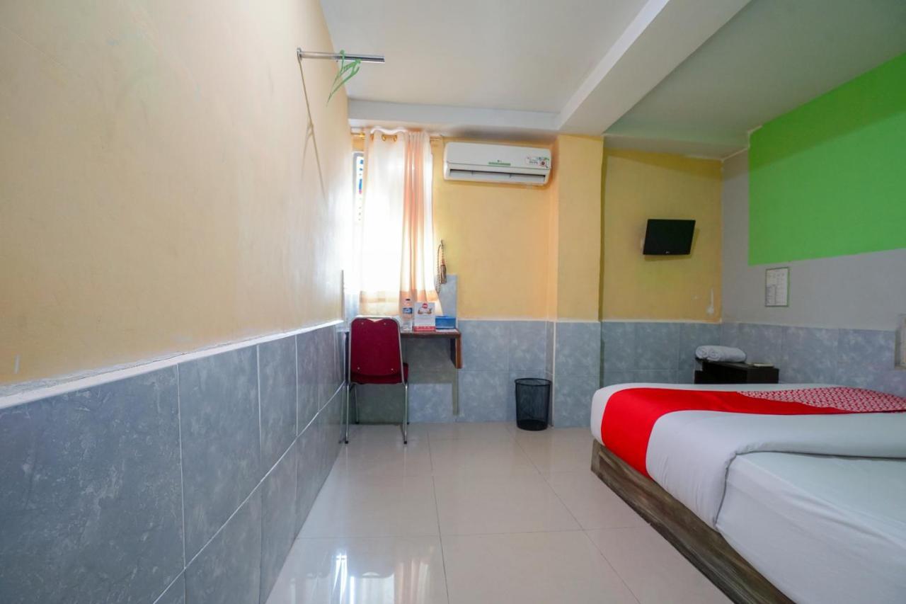 Oyo 1495 Hotel Lendosis 巨港 外观 照片